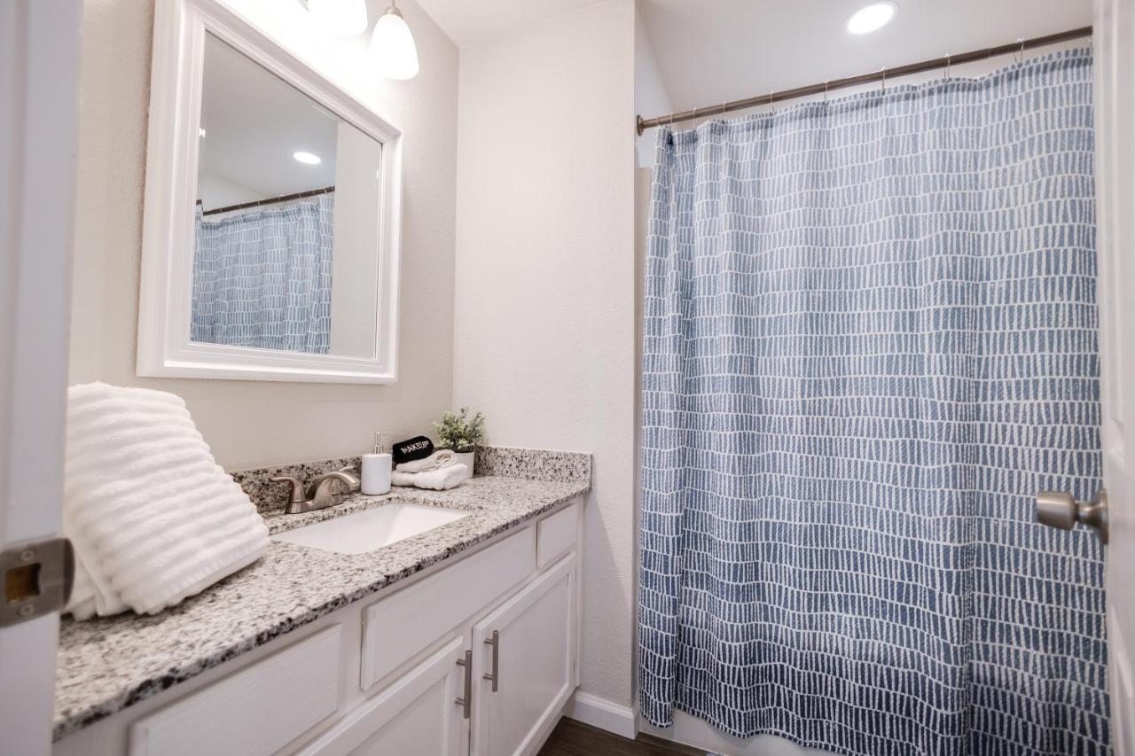 Trailside Townhouse - Close To Downtown & Bike Trails Bentonville Eksteriør bilde